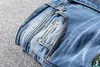 Style Men Broderi Distressed Patches Byxor Hip Hop Skinny Blue Denim Jeans Hole Slim Brousers1