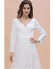 2020 Boho Moderne Lange Mouw Prinses Trouwjurken V-hals Overdekte Button Backless Kant Trein Bruidsjurk Vestido de Novia BC2474