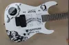 Top-Qualität FDOH-002 Weiße Farbe Persönlichkeit Patterm Schwarzer Hardware Kirk Hammett Ouija E-Gitarre, kostenloser Versand 5.0