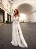 2020 Chiffong Beach Bröllopsklänningar med avtagbar Lace Applique Långärmad Boho Bröllopsklänning Sweetheart Lår Hög Slitsar Robe de Mariée