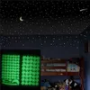 Glow W Ciemnej Naklejki Ścienne 103 SZTUK Luminous Star Moon DIY Starry Sky Dla Dziecka Kids Sypialnia Salon Naklejki Ścienne Wystrój Domu