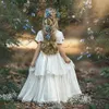 Böhmen spetsblomma flicka klänningar för strandbröllopstävlingsklänningar med korta ärmar golvlängd boho barn första heliga nattvardsklänning 407