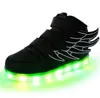 Crianças LED SAPATOS CRIANÇAS CASUAL CASUAL ASTOS BONITOS Sapatos coloridos led meninos e meninas tênis USB Sapatos iluminados 6COL1264136