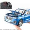 1:24 BM X7 Liga do carro modelo Diecasts Toys Vehicles Multi-color-Ratio Simulação luz Som Puxar Voltar 6 Portas Aberto Crianças Presente