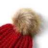 Fashion-Vertikal Stripes Faux Fur Ball Stickning Beanie Cap Soft Warm Outdr Unisex Hat