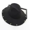 Aba larga lã feltro fedora jazz chapéus rebites decoração feminino estilo panamá trilby festa cowboy boné unissex moda jogador hat2857631