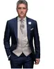 Chegada nova dois botões Groomsmen Notch Lapel Noivo TuxeDos Homens Suits Casamento / Prom Best Man Blazer (jaqueta + calça + colete + gravata) A512