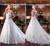 2019 Elegante Lace A Linha De Vestidos De Casamento V Neck Applique Tule Tribunal de Trem Vestidos De Noiva De Noiva Árabe Com Botões robe de mariée BC0263