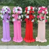 パーティーの装飾ピラーの鉄のスタンドの汚れの布の人工ローズフラワーローマンの列の結婚式の装飾ガイド撮影小道具6セット