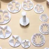 Nya DIY Tools Dekorera tårta Pastry Plunger Cutters Hem Fondant Cookie Choklad Sugarcraft Bakning Mögel 33st