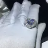 Anello di fidanzamento a forma di cuore di lusso Anello in argento sterling 925 5ct 5A Cz Stone Anello di fidanzamento per fedi nuziali per donna Gioielli per dita