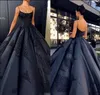 2018 Nouvelle Mode Bleu Marine Robe De Bal Quinceanera Robes Bretelles Spaghetti Appliques Satin Dos Nu Saoudien Arabe Robes De Bal Doux 16