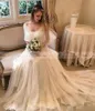 Elegante Uma linha Vestidos de noiva com envoltórios Chiffon varrer trem bagagens ruched plissados ​​simples feitos sob encomenda plus tamanho jardim país vestido de casamento