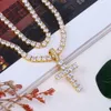 Mrożony wisiorek Hip Hop Cuban Link Projektant biżuterii Diamentowy naszyjnik mikro utwardzony CZ CZ Kryształowy wisiorek dla mężczyzn luksusowy Bling2040715