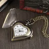 Retro Heart Shape Bronze Pocket Watches med halsbandskedja Cool Quartz Fob Watch for Women Ladies Girls Gift4387180