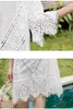 夏の女性が中空アウトレースのドレスハーフスリーブ刺繍入りの日焼け止めシャツホワイトモリのガールビーチカバードレス