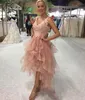 Blush Pink High Niski Ruffles Homecoming Prom Dresses 2020 Haft Koronki V-Neck Cap Sleeve Suknie wieczorowe Vestidos de Festia Eleganckie Formalne