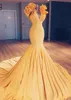 Ruched Mermaid Prom Dresses Deep V Neck Satin Mermaid Evening Gowns Sleeveless Ruffles Count Train robes de soirée Formal Party Dress