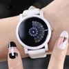 BGGクリエイティブデザインの腕時計カメラコンセプトの簡単なシンプルな特別なデジタルディスク手のファッションクォーツの男性女性のための腕時計