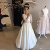 Weiße Blumenmädchenkleider in A-Linie für Hochzeiten, Halbarm-Festzugkleid für kleine Mädchen mit Juwelenausschnitt und offenem Rücken, Kleider für die Heilige Kommunion