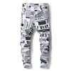 Été nouveaux hommes jean décontracté imprimé lettre Stretch jean hommes Hip Hop Streetwear mode Slim Fit blanc Denim pantalon mâle survêtement