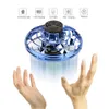 Flynova Fidget Spinner Drone Antistressハンドミニフライングおもちゃジャイロ回転子ドローンUFO LEDフィジットフィンガースピナーロータリーチャイルドクリスマスプレゼント