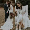 Robe de Mariage Lace Boho Vestidos de Noiva modestos Modest Manga Longa Bateu Decote Aberto Volta Country Bohemian Noiva Vestidos de Noiva