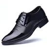 Zapatos de moda los zapatos del diseñador de la PU de cuero de los hombres de negocios vestido de negro puntiagudo de los holgazanes zapatos de boda formal Oxford transpirable