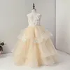 Volantes Flores en 3D Vestidos para niñas 2019 Encaje con cuentas de cristal Falda de tres capas Vestidos para niñas de flores Vestido de primera comunión