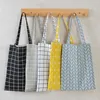 sacolas de compras em tela 2022 Moda de bolsa feminino durável estudante linho de algodão saco único bolsa de ombro de verificação de sacos de linho feminino
