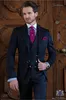 Populaire One Button Groomsmen Peak Lapel Groom Tuxedos Hommes Costumes Mariage / Bal Meilleur Homme Blazer (Veste + Pantalon + Gilet + Cravate) 204