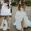 Exquis Tulle Robes De Mariée À Niveaux Haute Split Sans Bretelles Africaine Dentelle Robe De Mariée Pays Plus La Taille robe de mariée Jardin Bal De Mariée