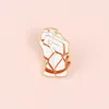 Bundled händer Enamel Pins Feminist Badges Kvinnlig Revolution Broscher Lapel Pin Kläder Ryggsäck Mode Smycken Gåvor för kvinnor