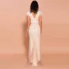 Neues Frühlings-Abendkleid, knöchellang, sexy, geteilter V-Ausschnitt, Feder-Pailletten-Partykleid