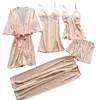 Kvinnor Pyjamas 5PCs Satin SleepWear Set Pijama Silk Home Wear Broderi Sömn Lounge Pajama med bröstkorg Pajama Femme 20201