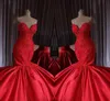 Luxus Dubai Red Perlen Meerjungfrau Brautkleider 2020 Spitze Kristall Trompete Brautkleider Königlichen Zug Schatz Robe De Mariee