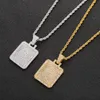 Мужчины Iced Out Dog Tag Подвеска Ожерелье с бесплатной веревочной цепью Кубический циркон Подвески Хип-хоп Ювелирные изделия