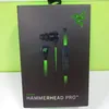 新しいリリースRazer Hammerhead Pro v2ヘッドフォンは、マイクのゲーミングヘッドセットを備えたイヤホンのイヤホンで耳を傾けます。