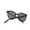 Occhiali da sole da donna di moda di marca Cat Eye Shades Occhiali da sole polarizzati di ultima generazione di lusso Occhiali da sole integrati UV400