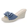 Sommer Neue Keil Hausschuhe Mädchen Nette Bogen Frauen Flip-Flops Frau Plattform Sandale Hausschuhe Damen Chanclas De Mujer WF269