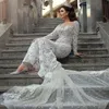 Vintage Mermaid 2020 Bröllopsklänningar med avtagbar tåg Långärmad Lace Pearls Princess Bridal Gowns Plus Storlek Dubai Vestidos de Novia