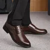 여름 패션 공식 남자 신발 펀치 레이스 통기성 중공 비즈니스 드레스 신발 정품 가죽 캐주얼 샌들 옥스포드 RTY67