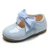 Дети Патентные высокого качества кожа обувь Мягкие донные 2020 Spring Новая мода Bow Девушки Красивые Дети обувь Детская обувь Повседневная плоские