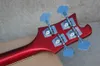 Fabriksanpassad metallisk röd elektrisk basgitarr med vit pickguard, Rosewood Fingerboard, Chrome Hardwares, Erbjudande