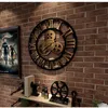 Quarto Estilo Redutores industriais Relógio de parede decorativa de metal retro relógio de parede Era Industrial Decoração Wall Art Decor Y200109