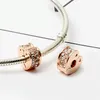 Stuning Alloy Charm Bead Silver Or Rose Color Heart Clip Fashion Women Jewelry Stunning European Style For DIY Bracelet