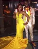 Giallo Colore Prom Dresses africani Black Girls Mermaid a manica lunga una spalla Vacanze di laurea usura del partito degli abiti di sera Plus Size