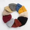 Unisex zimowa prążkowana dzianinowa mankietowa krótka czapka z melonem jednokolorowa czapka Baggy Retro narciarska rybak Docker czapka beanie Slouchy