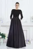 Janique Mother of the Bride Dresses Black Long Sleeves Formella klänningar A-Line Jewel Lace Pärled Custom Made Women Evening Dresses Wea196m
