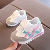 Sapatos de bebê de 0 a 3 anos com fundo macio para crianças Tênis casual listrado antiderrapante Tênis de corrida tamanho 15-25